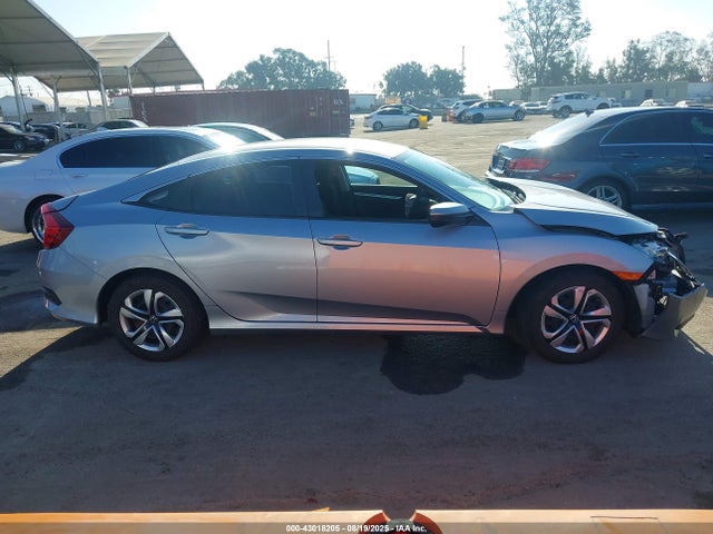 2017 Honda CIVIC LX — миниатюра 13