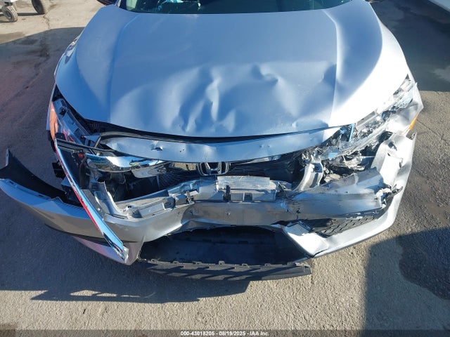2017 Honda CIVIC LX — миниатюра 17