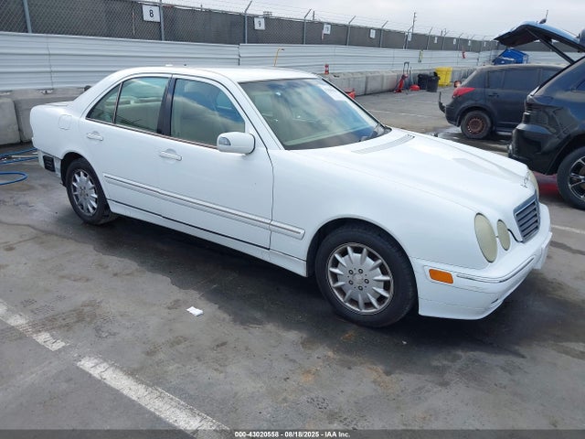 2001 MERCEDES-BENZ E 320 