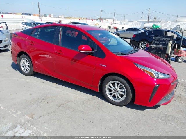2019 TOYOTA PRIUS LE