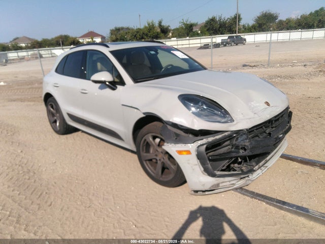 2022 PORSCHE MACAN 