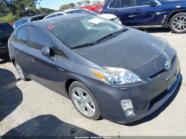 2010 TOYOTA PRIUS V