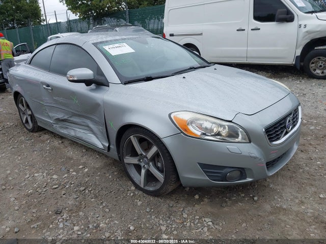 2011 VOLVO C70 T5