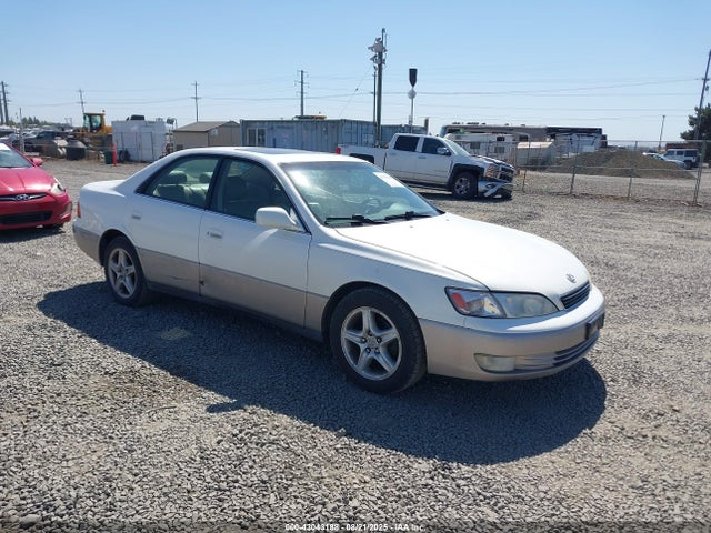1999 LEXUS ES 300 