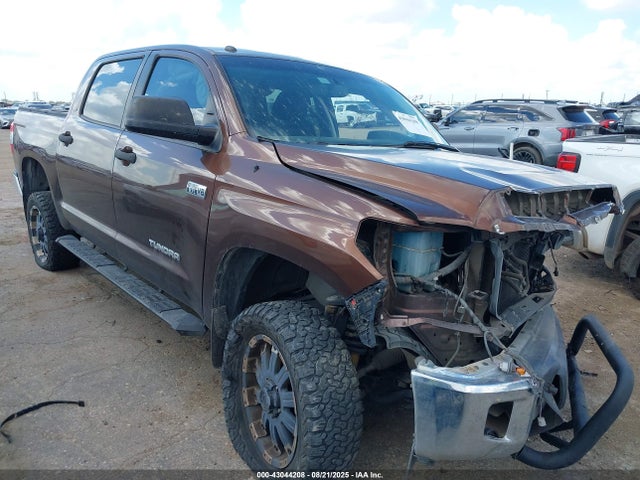 2017 TOYOTA TUNDRA SR5 5.7L V8
