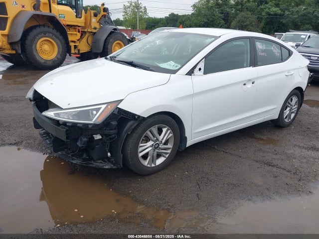 صورة 2 لـ 2020 Hyundai ELANTRA SEL