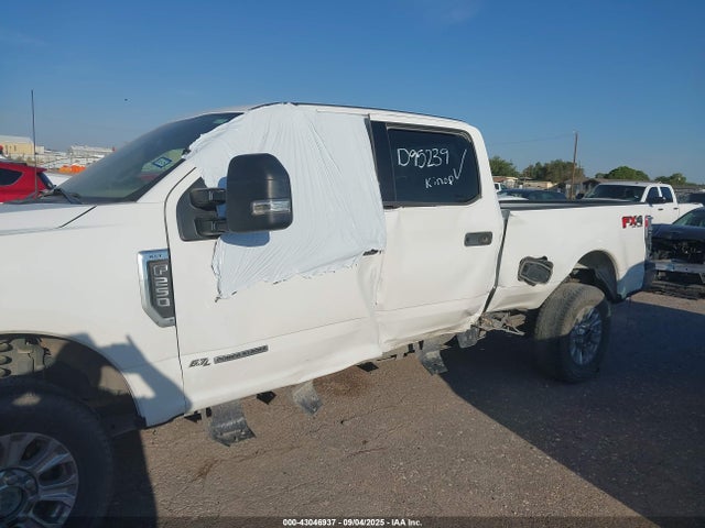 صورة 6 لـ 2021 FORD F-250 XLT