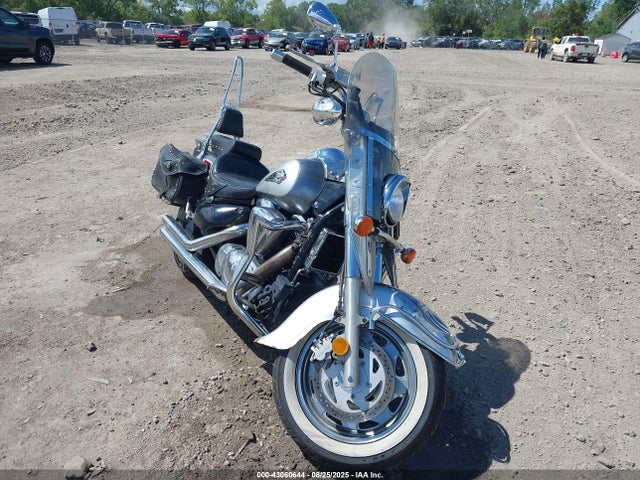 2003 SUZUKI VL1500 