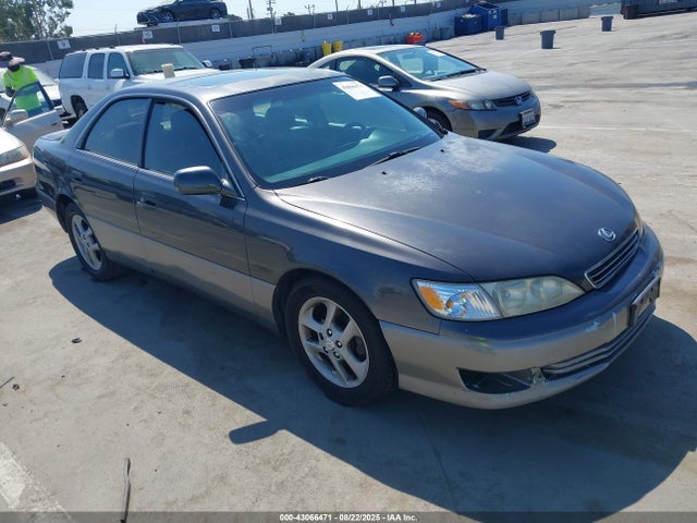2001 LEXUS ES 300 