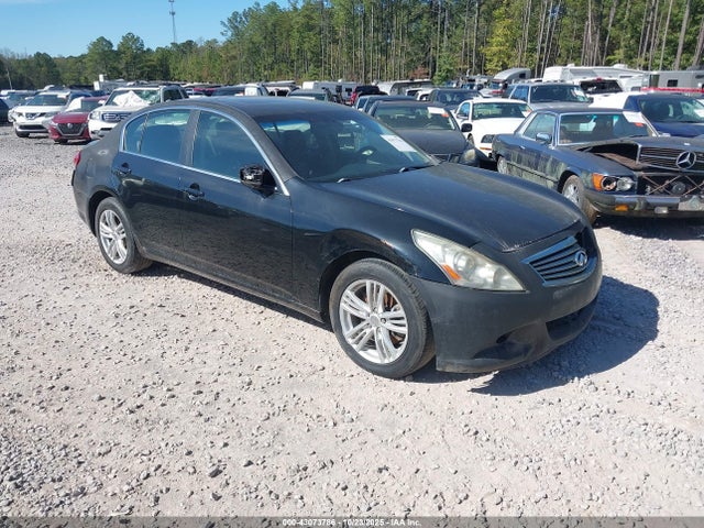 2013 INFINITI G37 