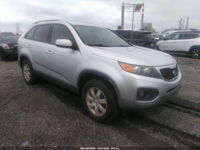 2011 KIA SORENTO LX