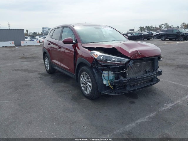 2016 HYUNDAI TUCSON SE