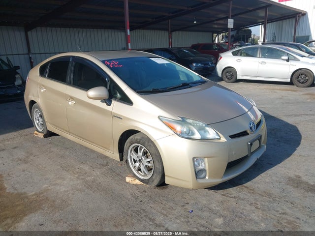 2011 TOYOTA PRIUS THREE