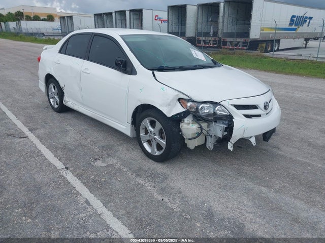 2013 TOYOTA COROLLA S