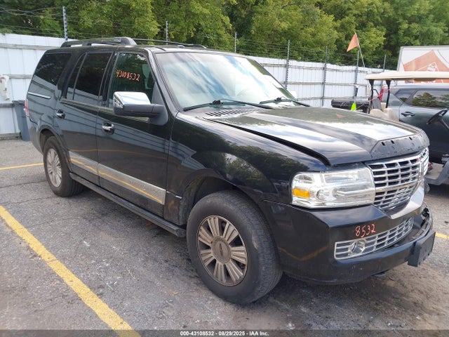 2014 LINCOLN NAVIGATOR 