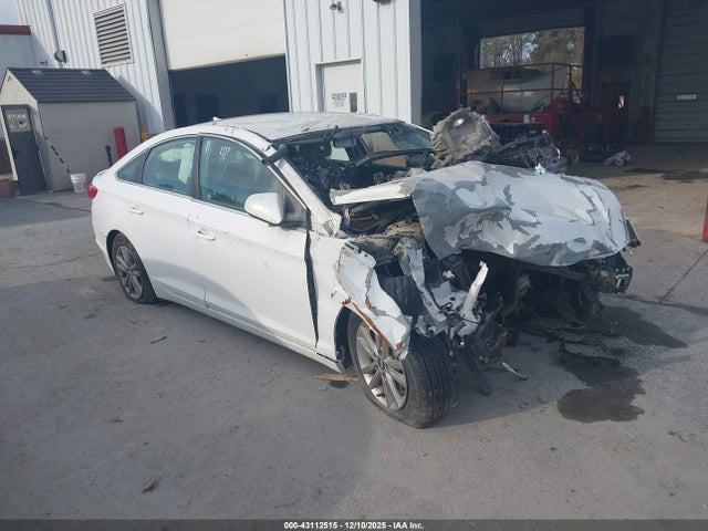 2016 HYUNDAI SONATA SE