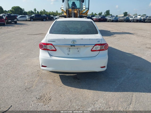2013 TOYOTA COROLLA LE