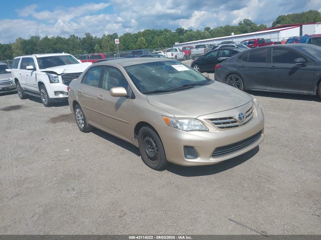 2013 TOYOTA COROLLA LE