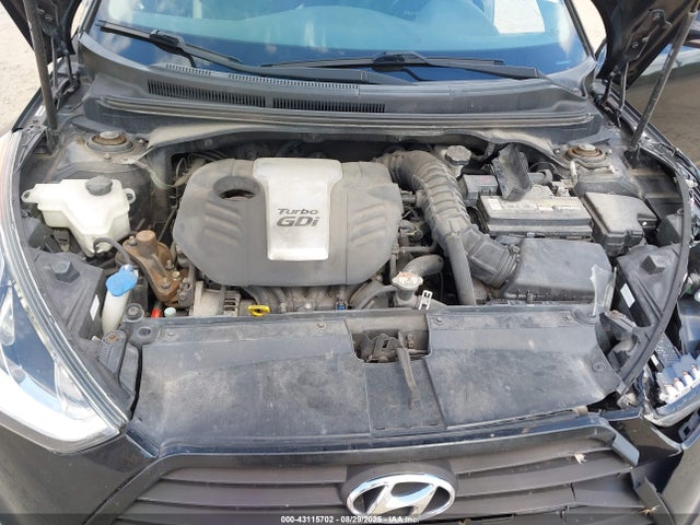 HYUNDAI VELOSTER TURBO - 10