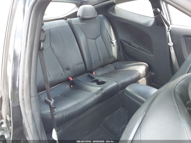 HYUNDAI VELOSTER TURBO - 8