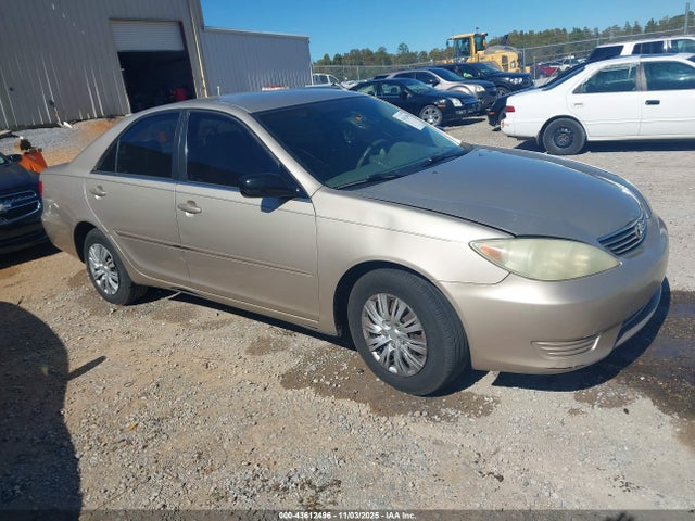 2005 TOYOTA CAMRY LE