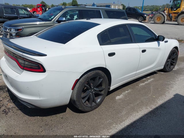 DODGE CHARGER SE RWD - 4