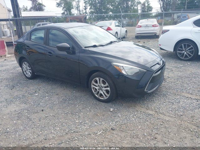 2017 TOYOTA YARIS 