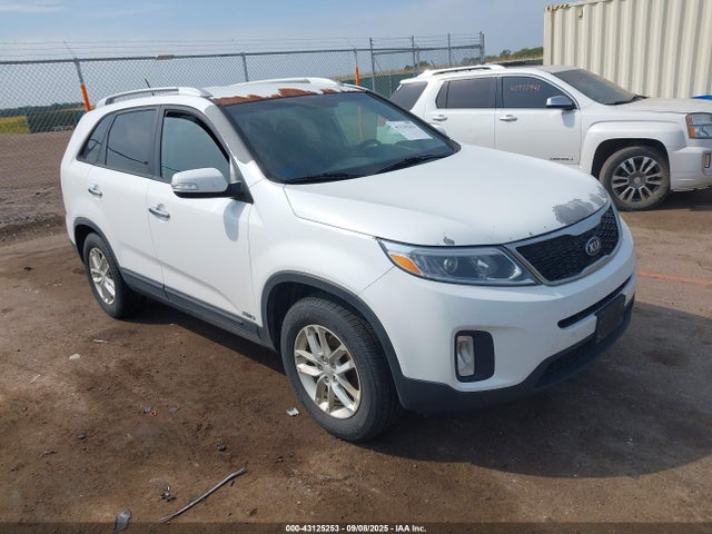 2014 KIA SORENTO LX