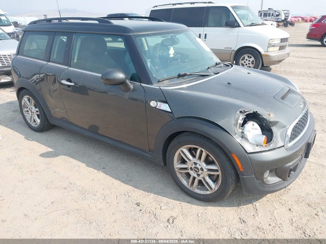 2011 MINI COOPER 