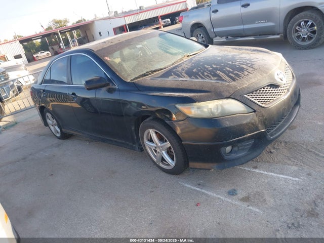 2011 TOYOTA CAMRY SE V6