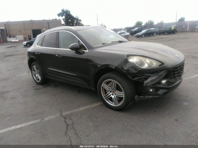 2015 PORSCHE MACAN S