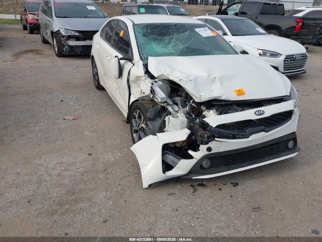 2019 KIA FORTE LXS