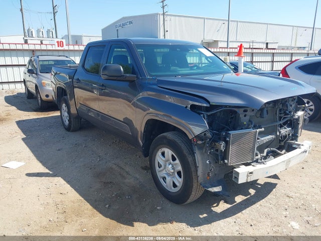 2025 TOYOTA TUNDRA SR 4WD