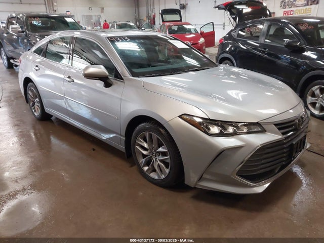 2020 TOYOTA AVALON XLE