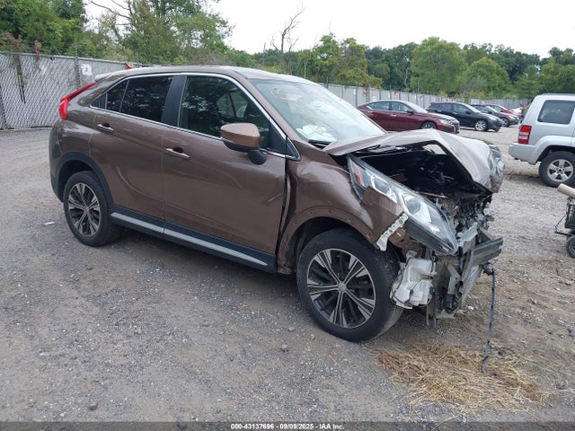 2018 MITSUBISHI ECLIPSE SE
