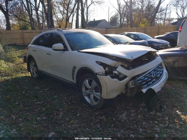 2010 INFINITI FX35 