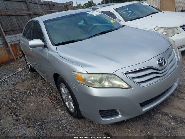2011 TOYOTA CAMRY LE