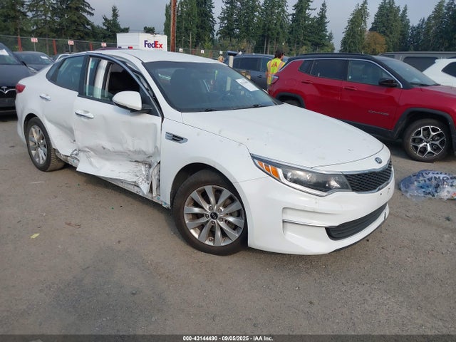 2017 KIA OPTIMA LX