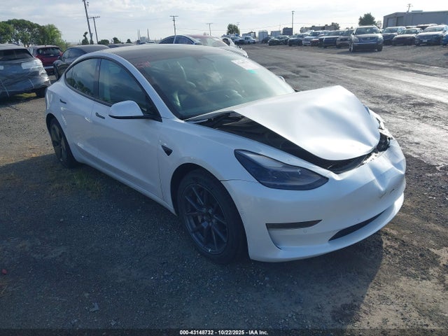 2021 TESLA MODEL 3 STANDARD RANGE PLUS REAR-WHEEL DRIVE