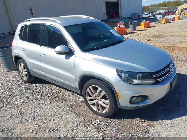 2012 VOLKSWAGEN TIGUAN SE