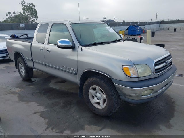 2002 TOYOTA TUNDRA SR5 V8