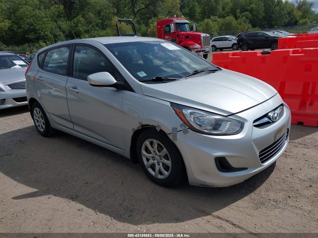 2013 HYUNDAI ACCENT GS