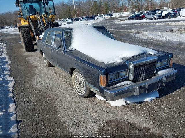 1989 LINCOLN TOWN CAR SIGNATURE
