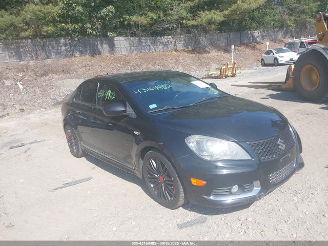 2011 SUZUKI KIZASHI SPORT SLS
