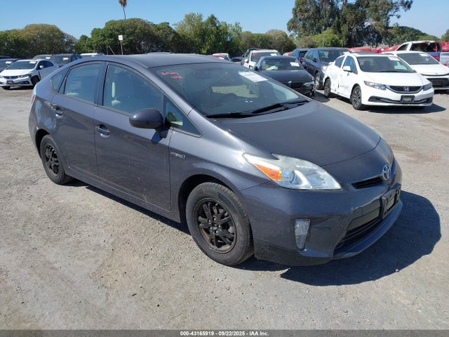 2013 TOYOTA PRIUS TWO