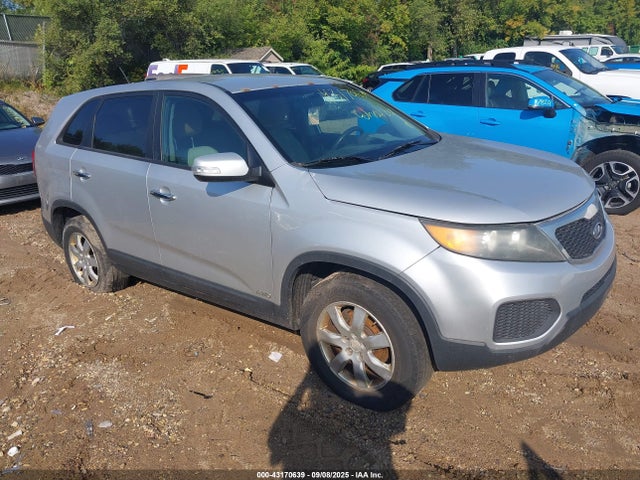 2011 KIA SORENTO LX