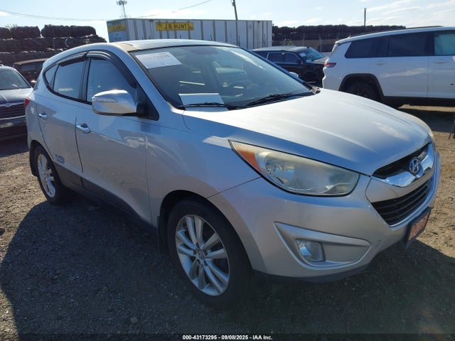 2011 HYUNDAI TUCSON LIMITED