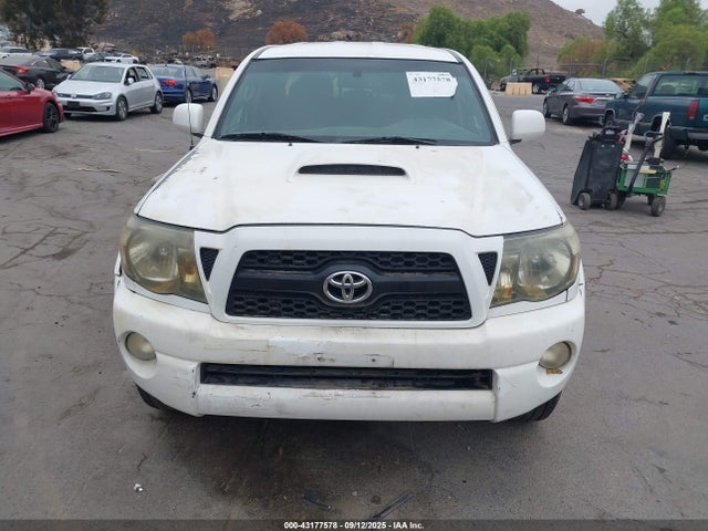 2011 Toyota TACOMA PRERUNNER V6 thumbnail 12