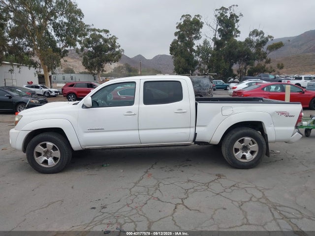 2011 Toyota TACOMA PRERUNNER V6 thumbnail 14