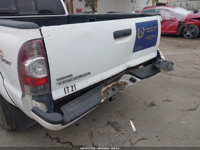 2011 Toyota TACOMA PRERUNNER V6 thumbnail 17